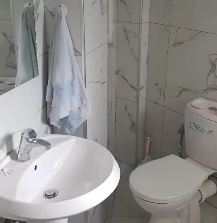 Hill View 7 公寓式酒店