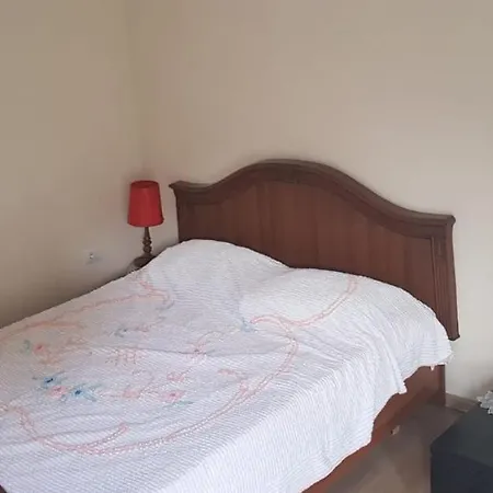 Hill View 7 アパートホテル 4*